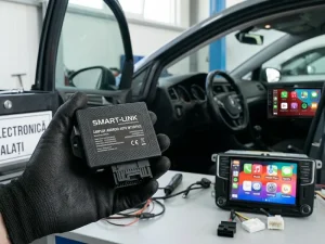 Modul de integrare pentru Apple CarPlay și Android Auto pe ecranul original al mașinii.